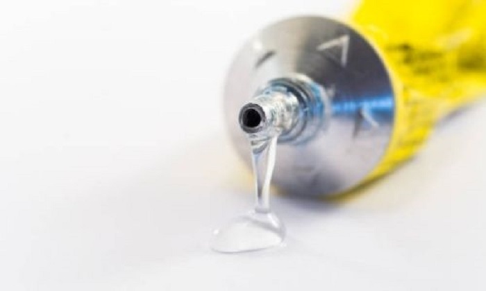 Cách sử dụng keo dán đơn giản, dễ dàng chỉ với vài bước