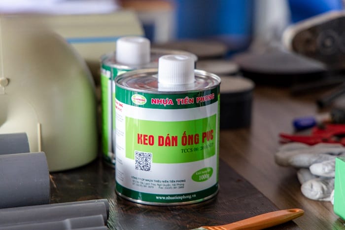 Keo dán ống nước là vật liệu quen thuộc trong hệ thống cấp thoát nước