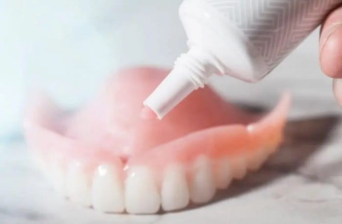 Keo dán răng, hàm giả tháo lắp dễ sử dụng, phù hợp nhiều đối tượng