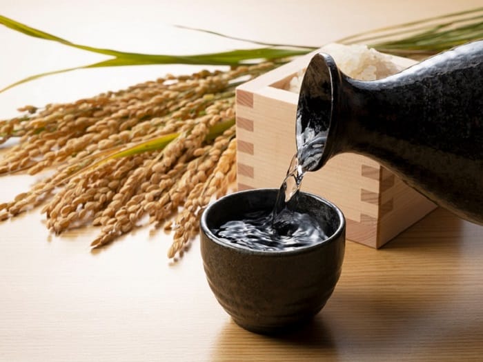 Thành phần, công thức hóa học của rượu gạo và ứng dụng