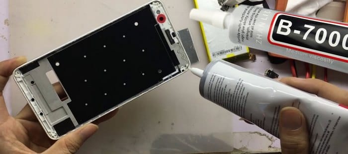 B7000 15ml Industrial Glue cũng là loại keo dán thường được dùng để dán màn hình điện thoại