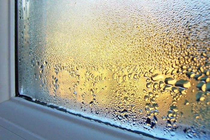 Độ ẩm có tác động lớn đến khối lượng riêng của không khí