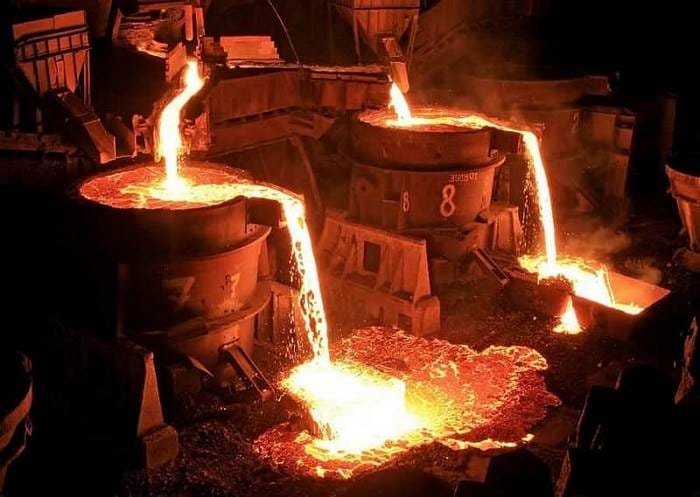 Giá trị nhiệt độ nóng chảy của sắt và các ứng dụng trong đời sống