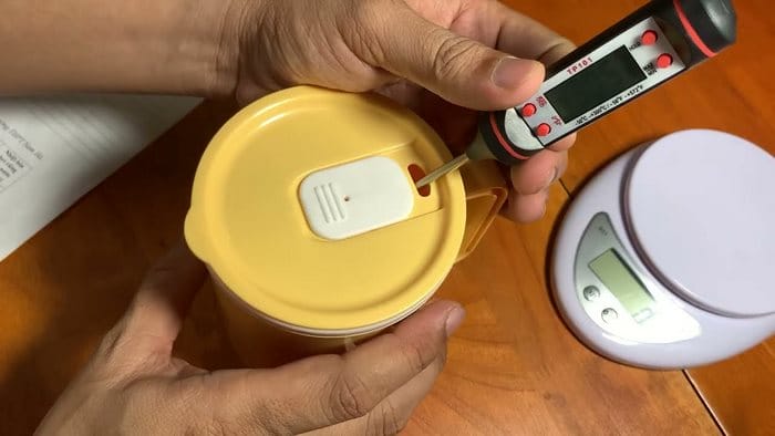 Nhiệt nóng chảy riêng của nước đá xác định mức năng lượng cần thiết để biến đổi toàn bộ khối nước đá thành nước
