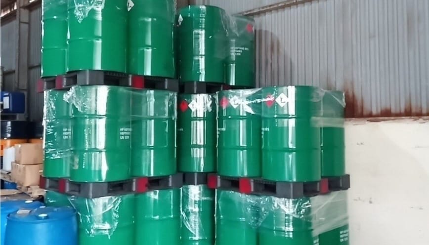 Bảo quản hóa chất trong các lọ kín để tránh bay hơi ra môi trường