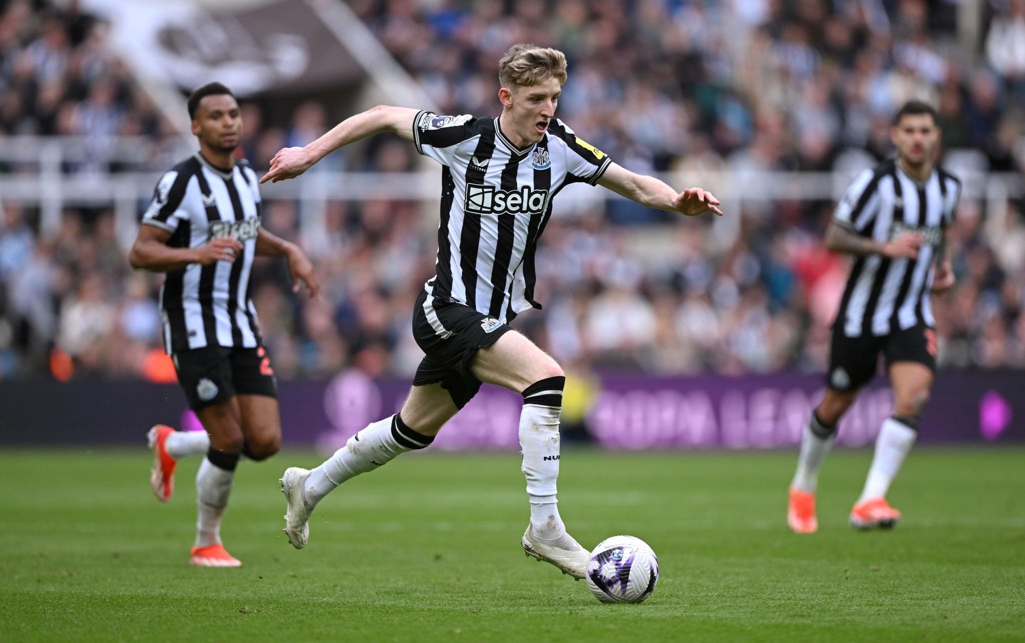 Bước Ngoặt Lớn Khi Gia Nhập Newcastle United