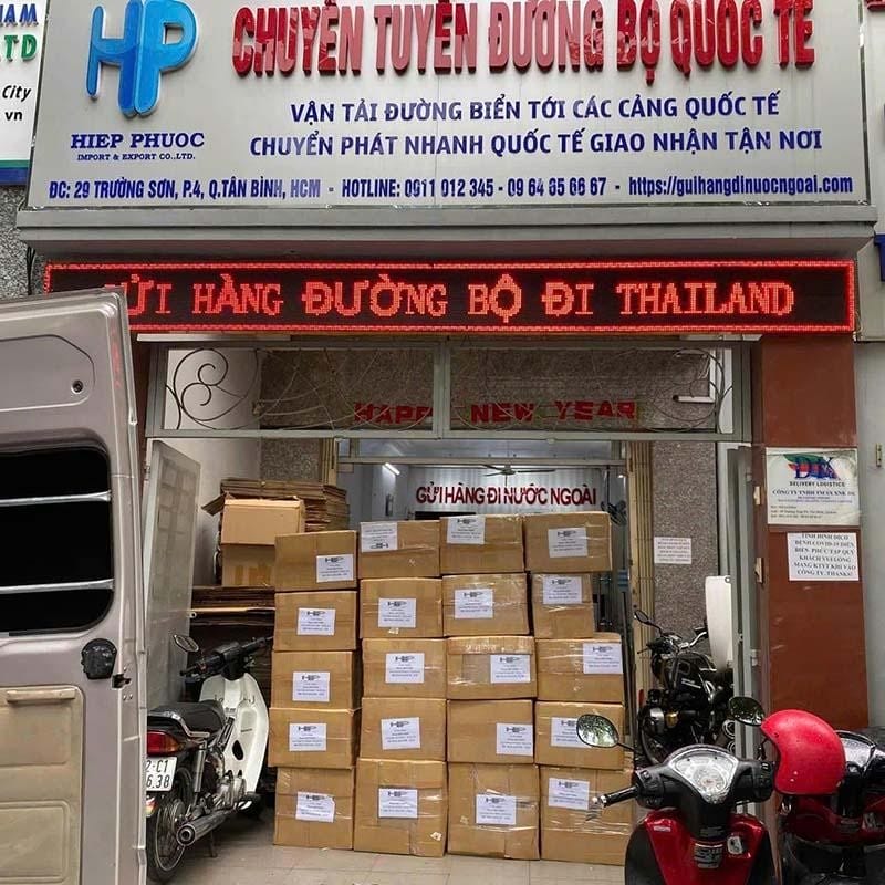 Đóng gói sản phẩm kỹ càng trước khi gửi